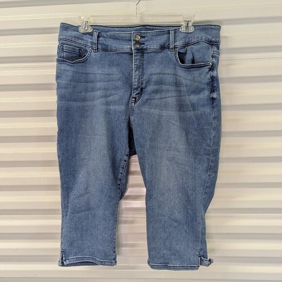 Lane Bryant Size 22 Pedal Pusher Capri Jeans - Picture 1 of 7